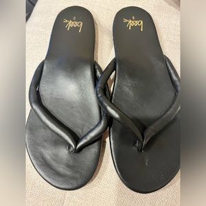 SUNBEAM leather flip-flop sandal size 8